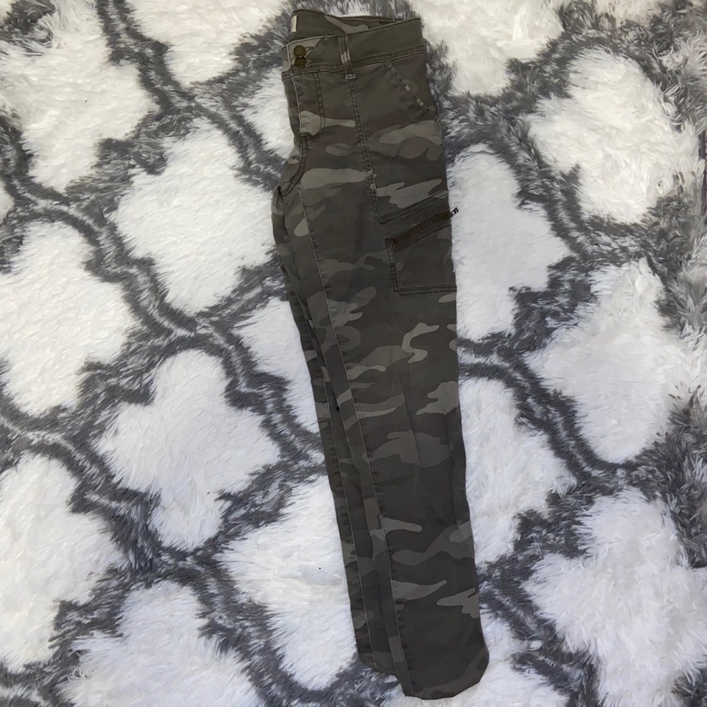 Camouflage Jeans